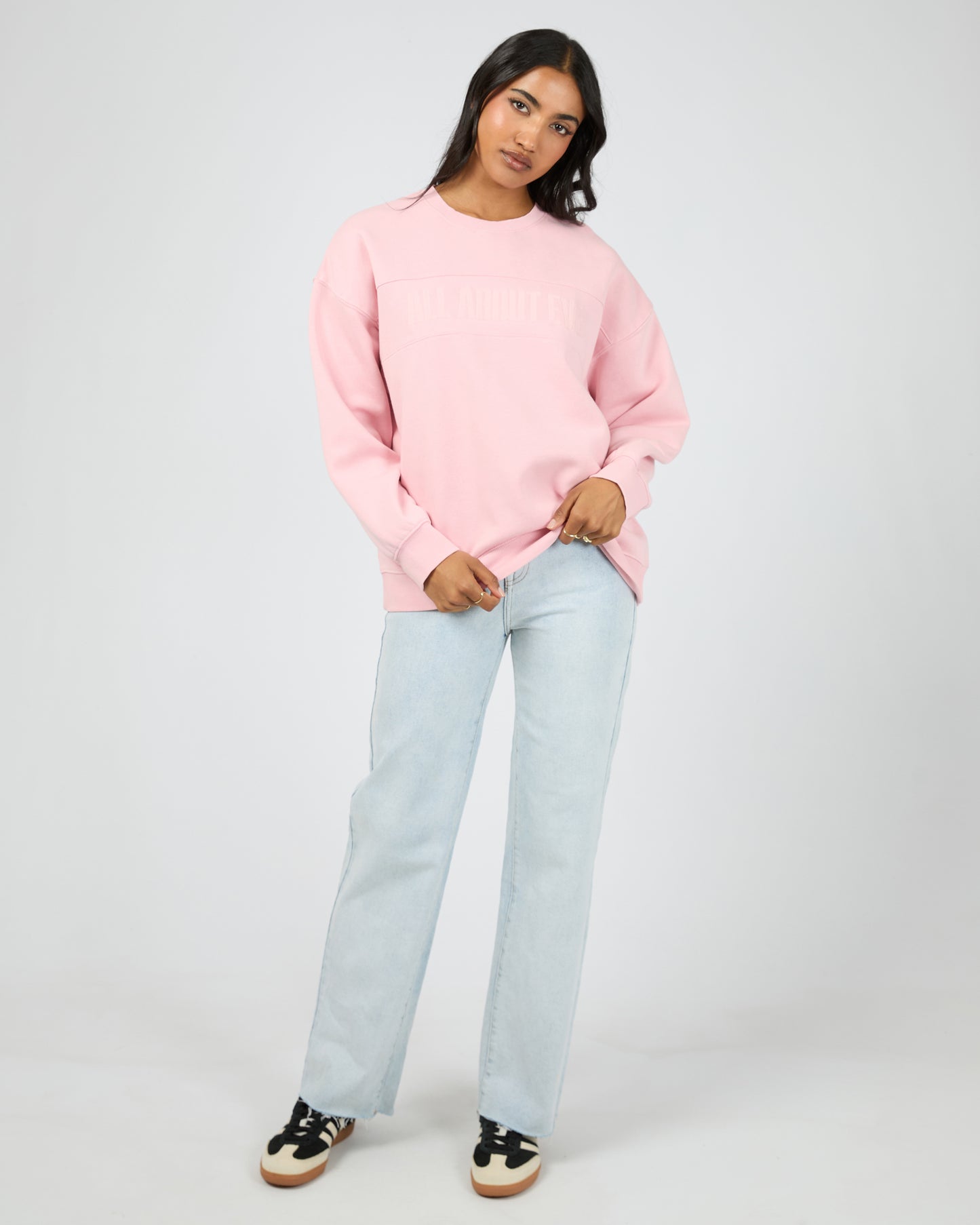allabouteve. Vital Washed Oversized Crew