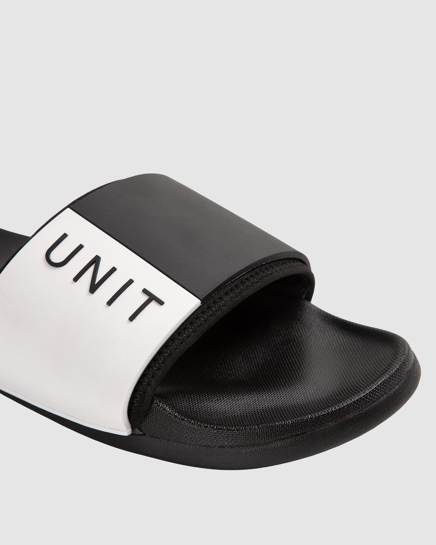 UNIT MENS LAID-BACK SLIDES